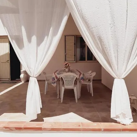 Maison Blanc شقة أفولا